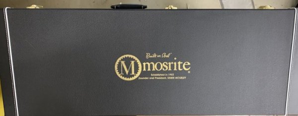 画像1: Mosrite ギターハードケース 　ゴールドパーツ　ブラック・レザー (1)