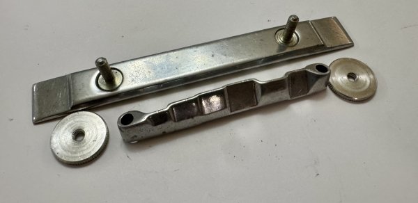 画像1: Bigsby ビグスビー　リッケンバッカー３２５用等 アルミ製ブリッヂ (1)